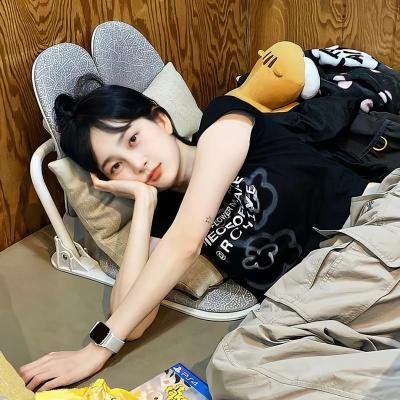 垃圾箱里的婴儿
